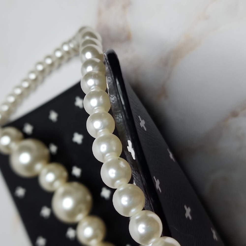 Givenchy printed leather large pouch with added pearl handle and crossbo… - Picture 12 of 15